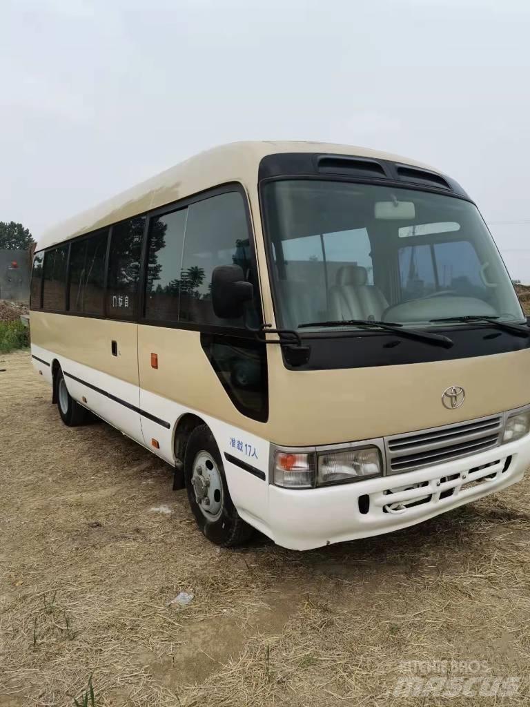 Toyota Coaster حافلة داخل المدينة