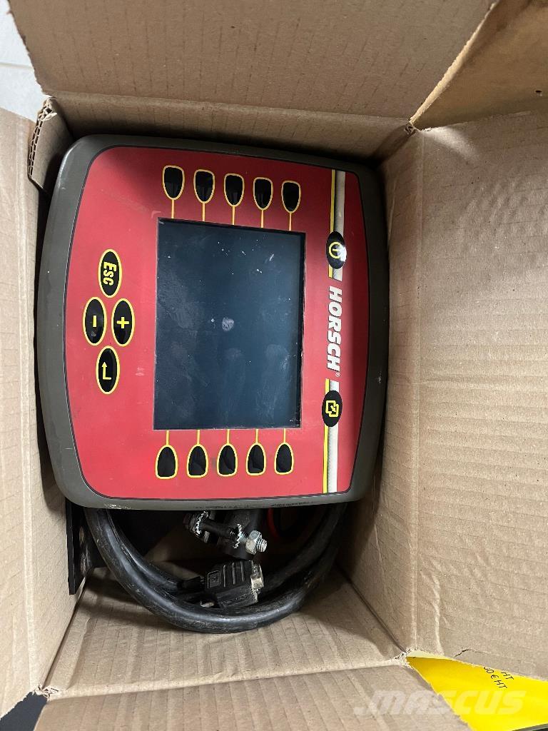 Horsch Pronto 4 DC مثاقيب مدمجة