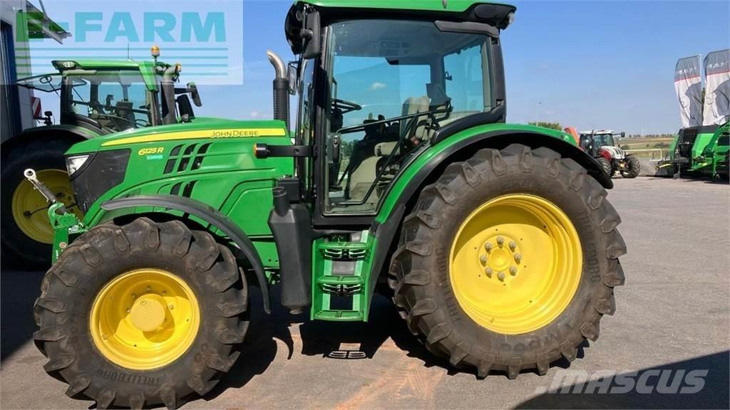 John Deere 6125R الجرارات