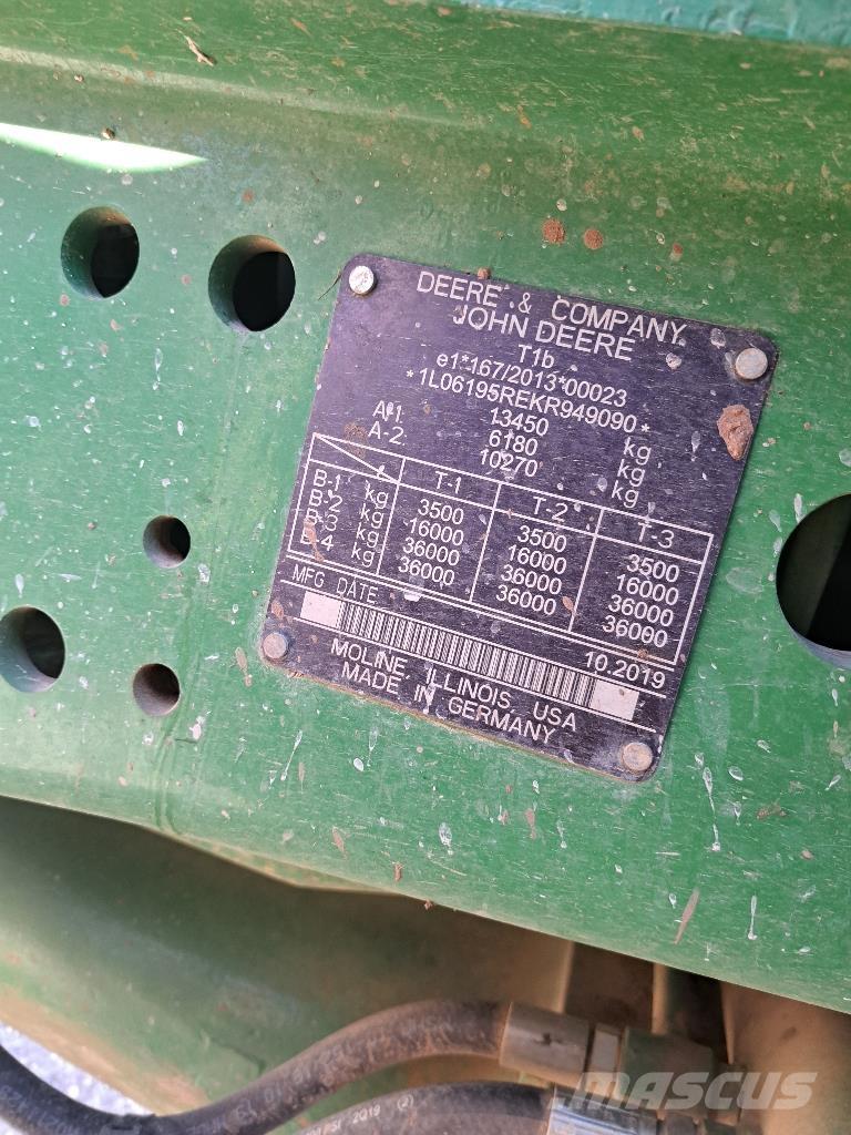 John Deere 6195R الجرارات