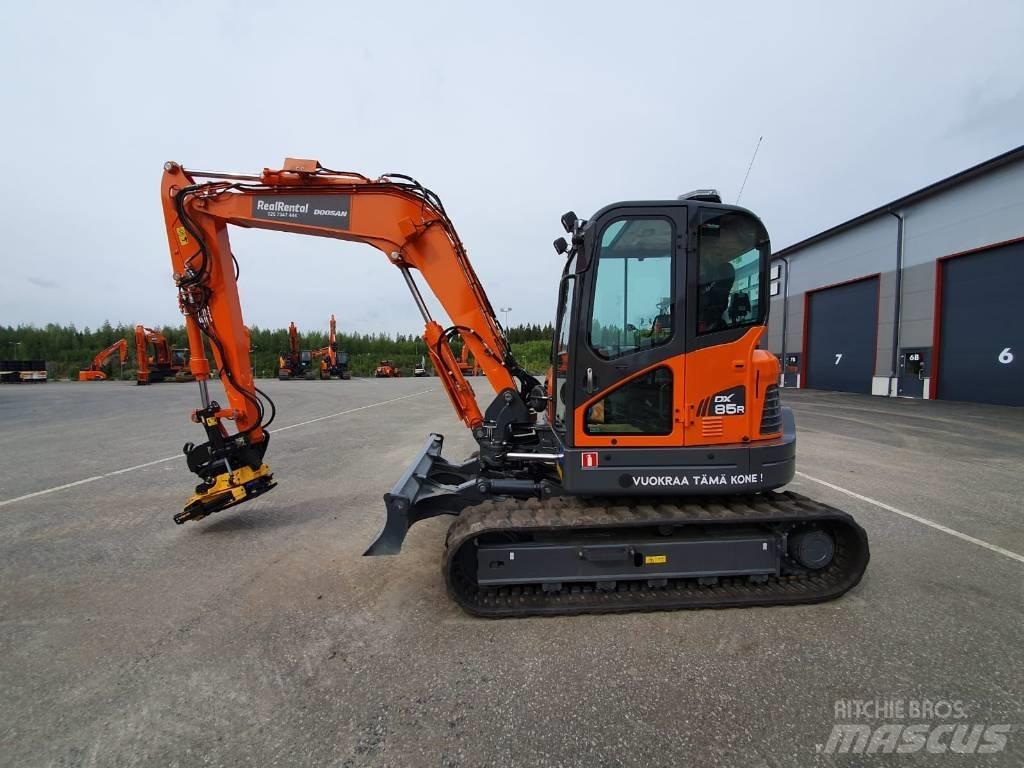 Doosan DX85R-3 حفارات وسط 7 طن - 12 طن