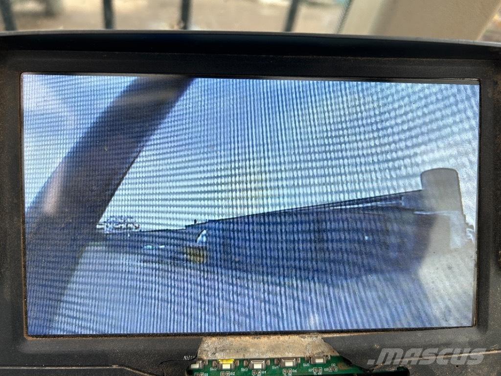 JCB 540-140 مناولات متداخلة