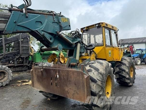 HSM 904 Z ساحبات الأشجار