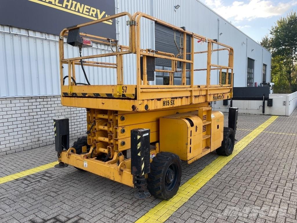 Haulotte H 15 SX رافعات مقصية الشكل