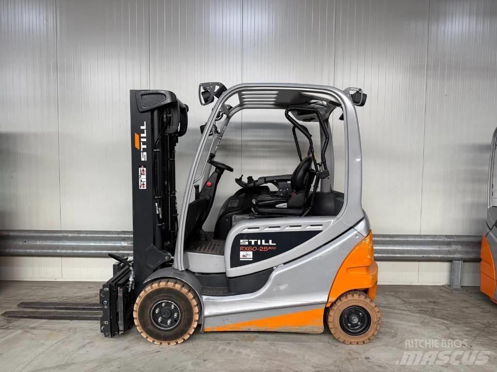 Still RX60-25 شاحنات ذات رافعات شوكية تعمل بالكهرباء