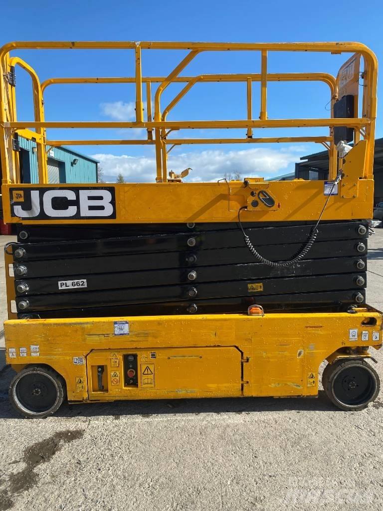 JCB S4550E رافعات مقصية الشكل