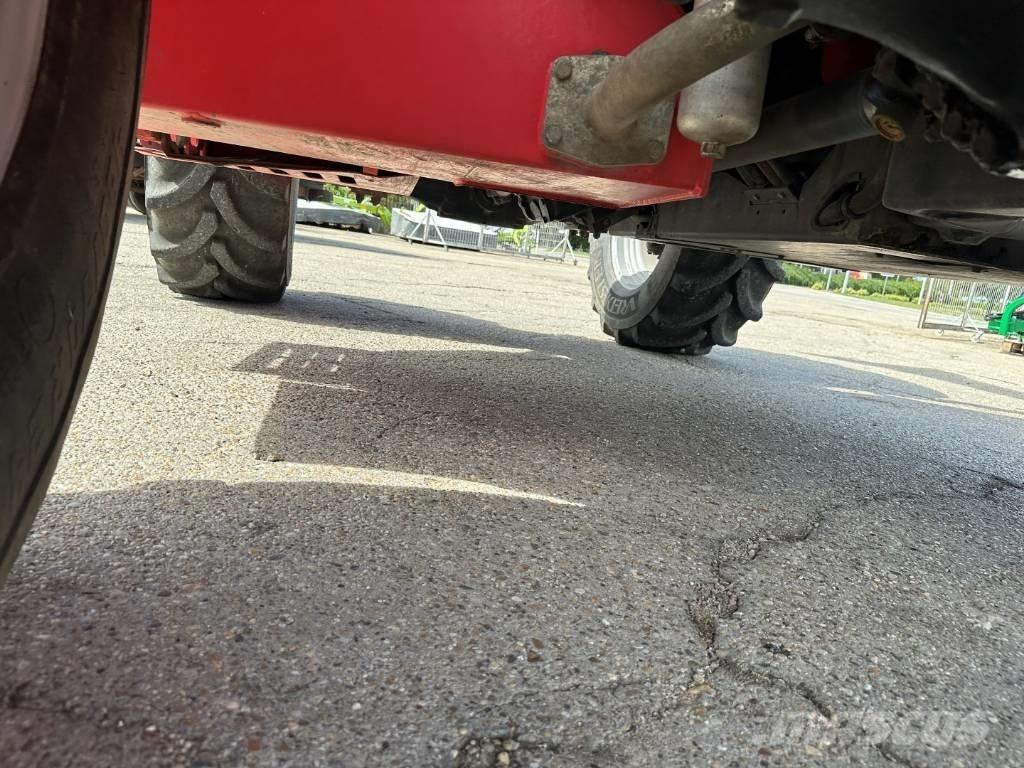 Manitou MLT 735-120 معدات مناولة لأغراض الزراعة