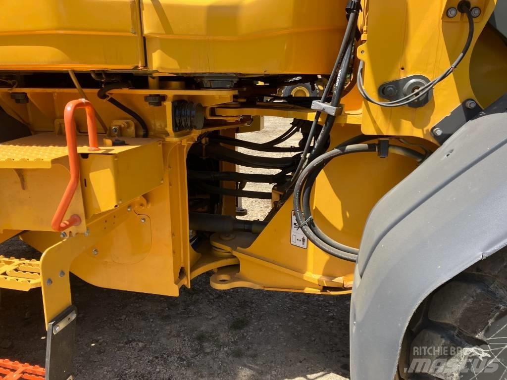Volvo L 90 H لوادر بعجل