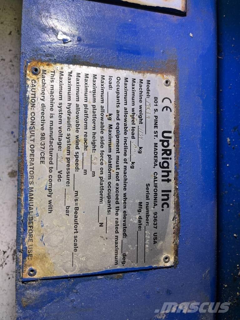 UpRight MX19 رافعات مقصية الشكل