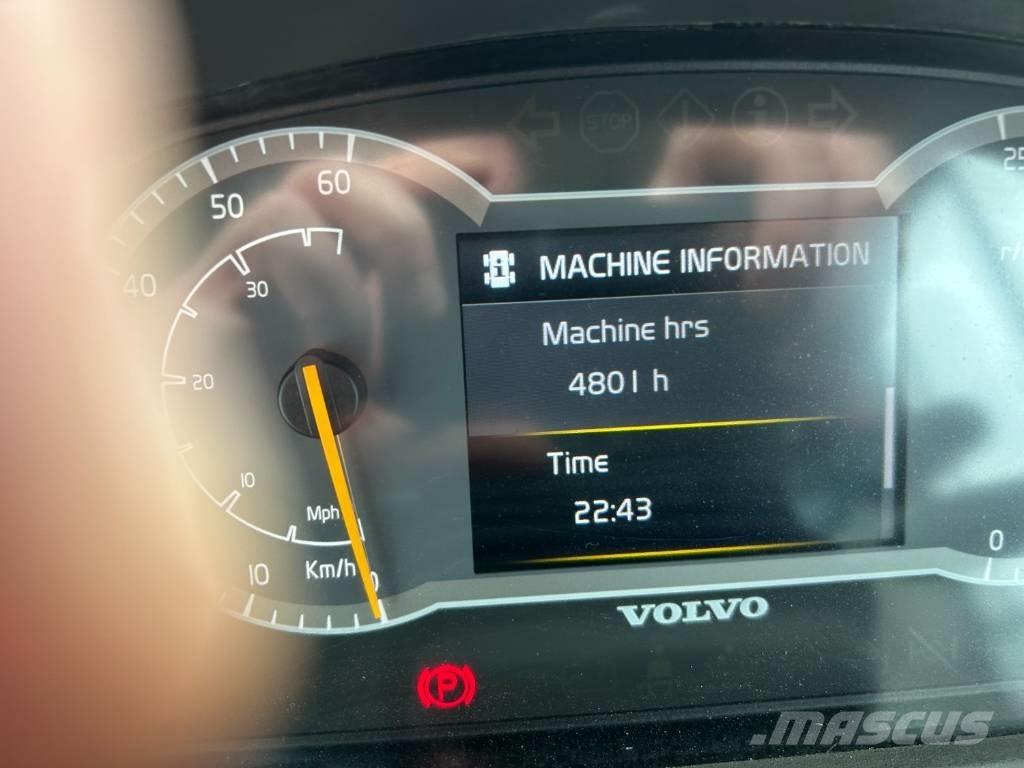 Volvo L 180 H لوادر بعجل