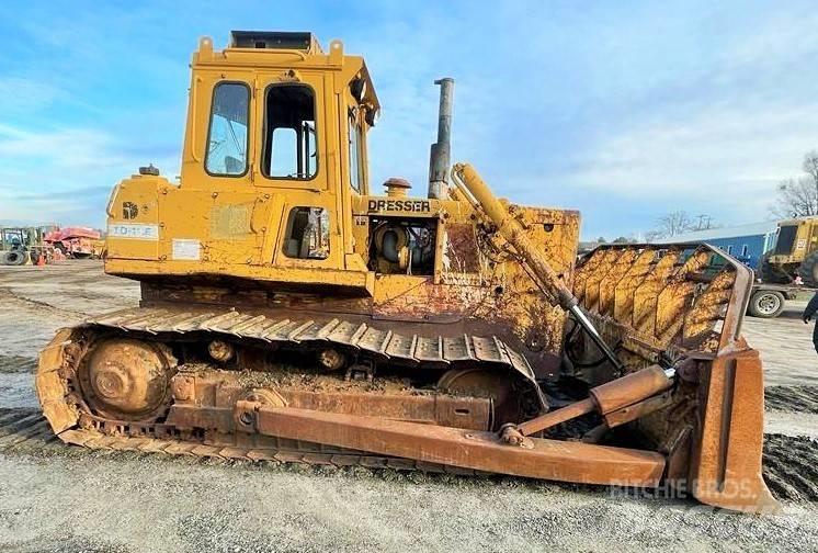 Dresser TD 15 E بلدوزرات مجنزرة