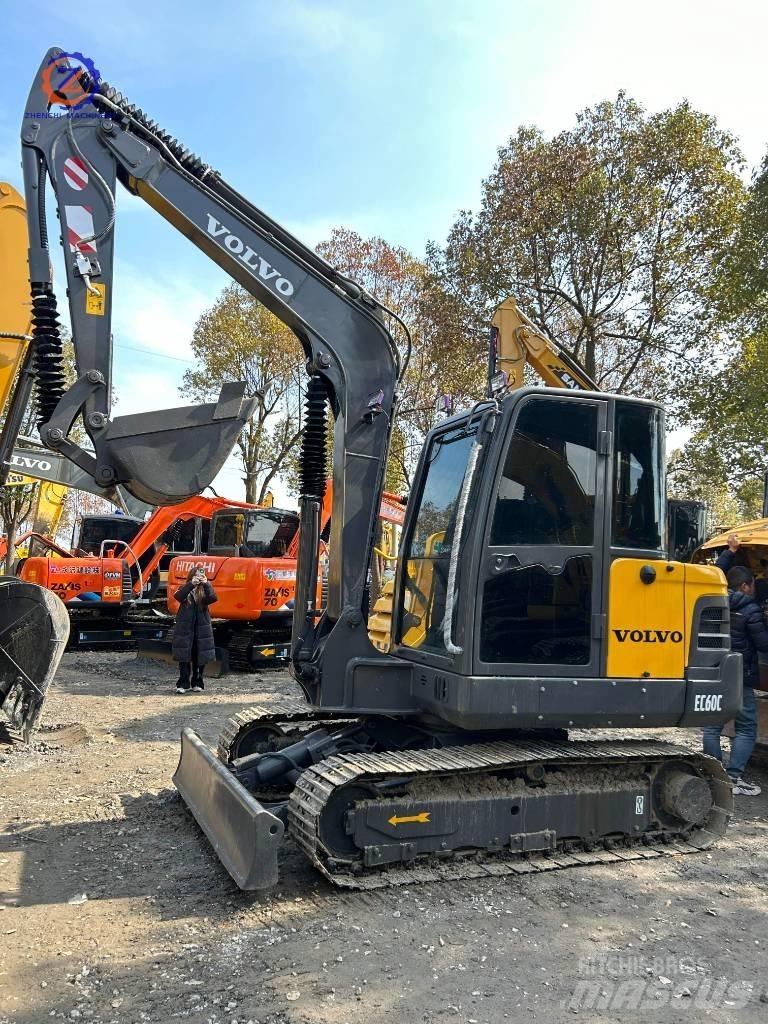 Volvo EC 60 C حفارات زحافة