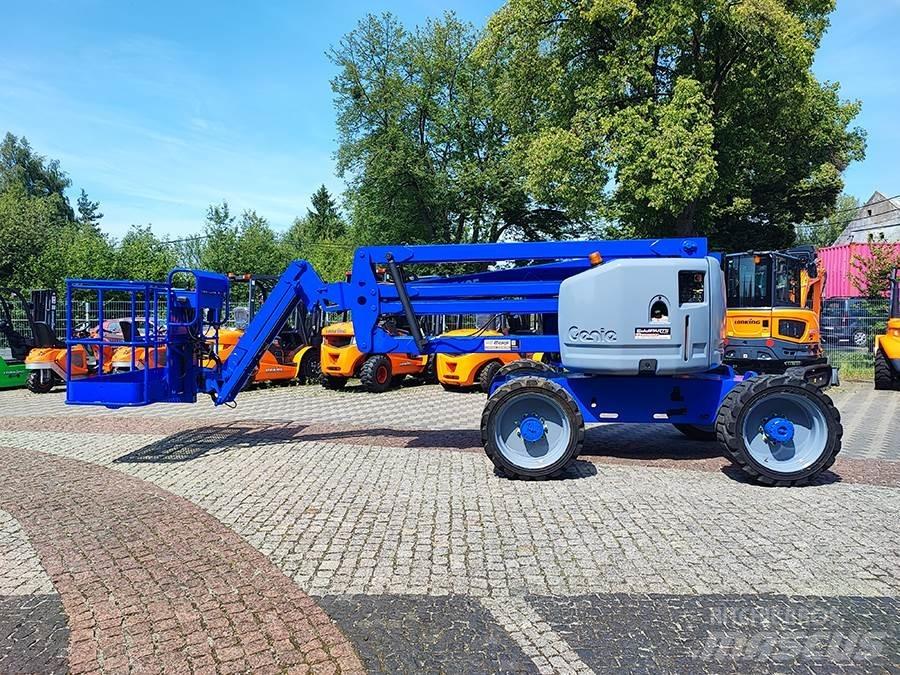 Genie Z-45/25 المنصات الهوائية المثبتة على شاحنة