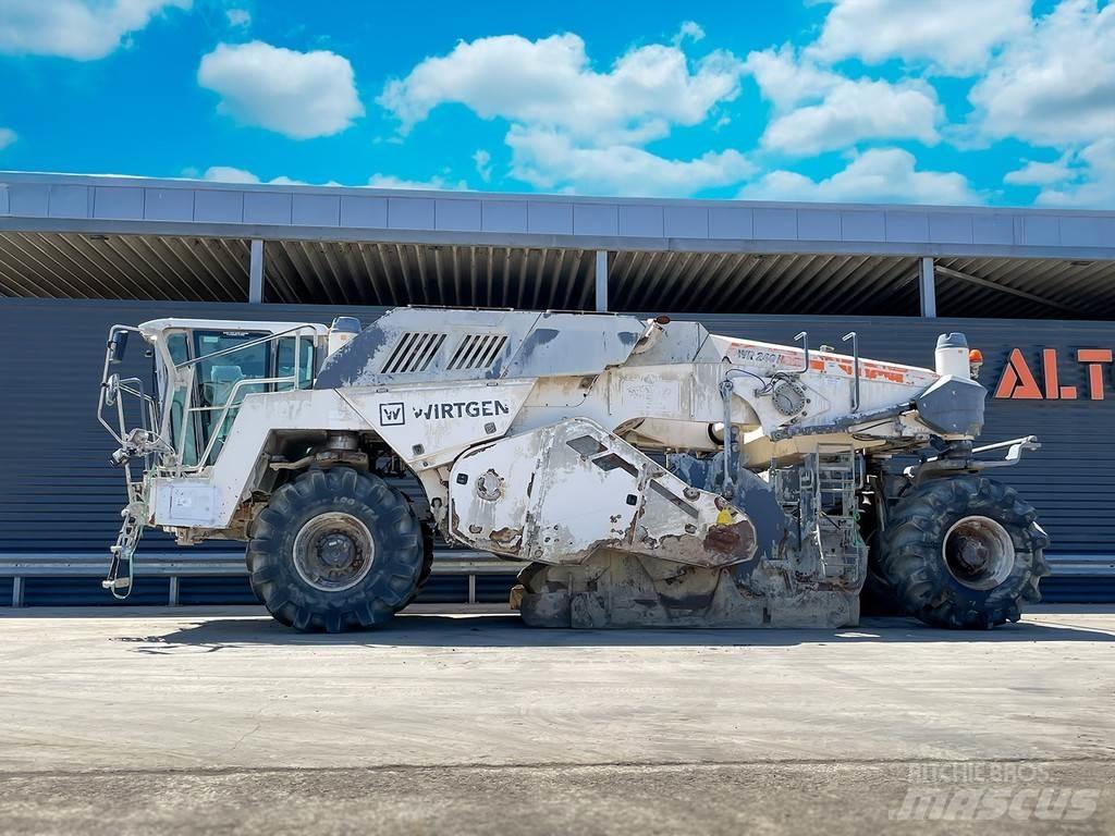 Wirtgen WR 240I معدات إعادة تدوير الأسفلت
