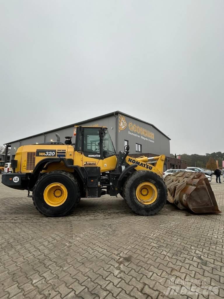 Komatsu WA 320 لوادر بعجل