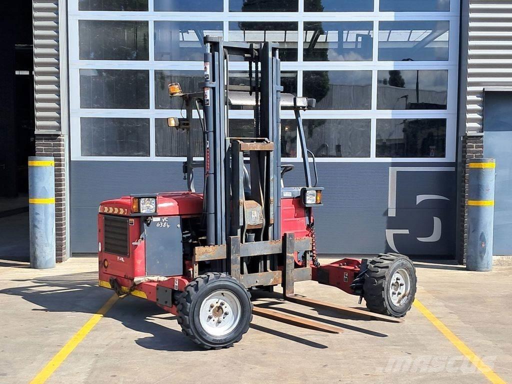 Moffett M4 20.4 رافعات شوكية مثبتة على شاحنات
