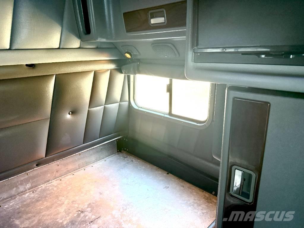 Peterbilt 389 وحدات الجر