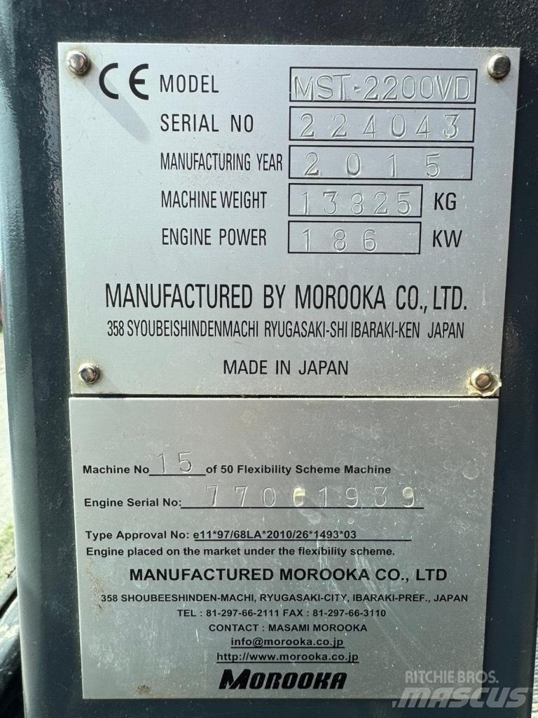 Morooka MST 2200 V D عربات نقل قلابة مجنزرة