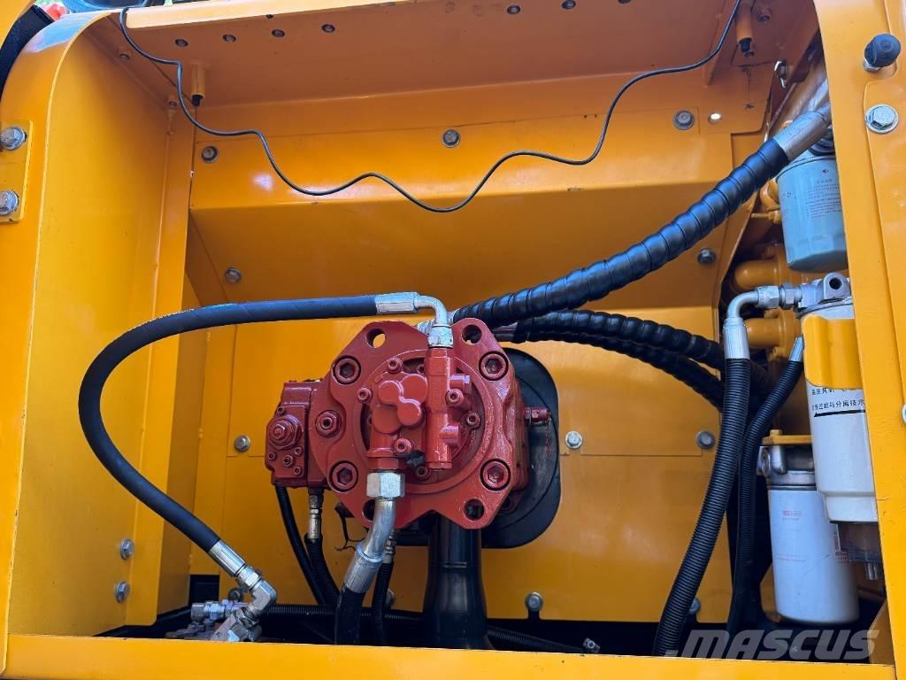 Hyundai HX220HD حفارات وسط 7 طن - 12 طن