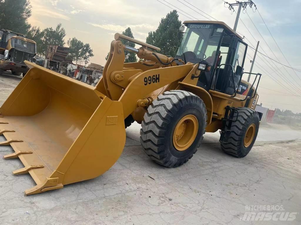 CAT 966 H St VZO لوادر بعجل