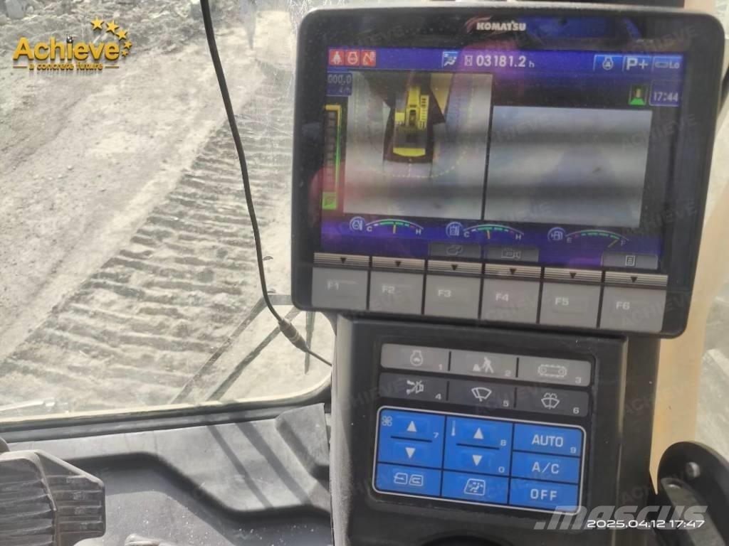 Komatsu PC 1250-11 حفارات زحافة