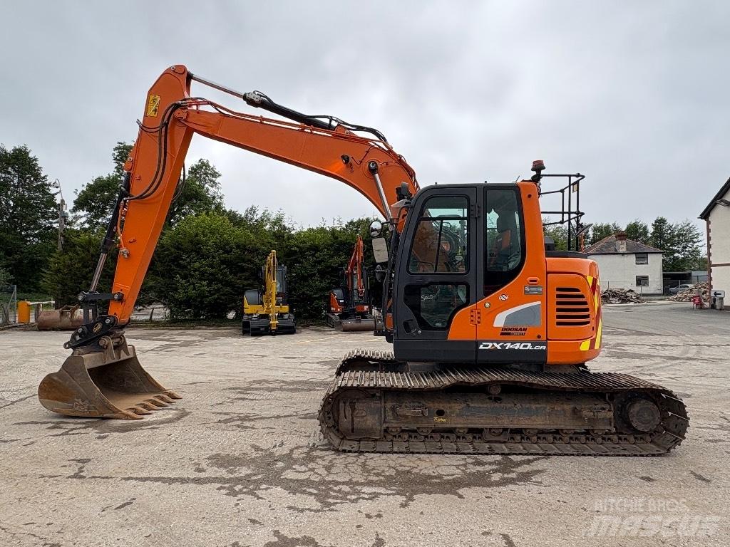 Doosan Dx140lcr-5 حفارات زحافة
