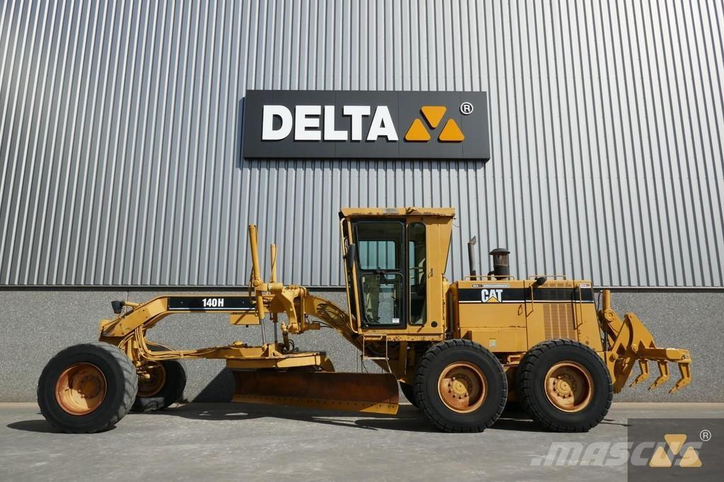 CAT 140H معدات تمهيد الطرق