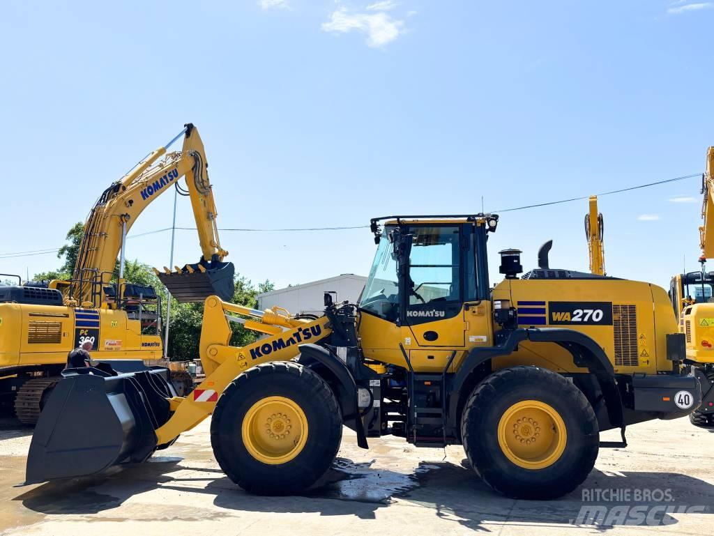 Komatsu WA270-8E0 لوادر بعجل