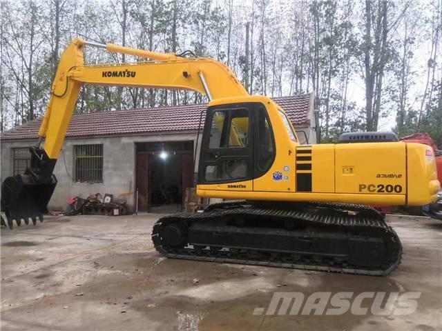 Komatsu pc200-6 حفارات زحافة