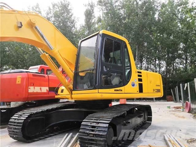 Komatsu pc200-6 حفارات زحافة