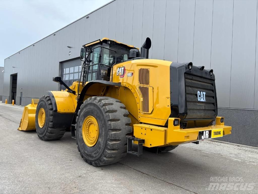 CAT 980 L لوادر بعجل