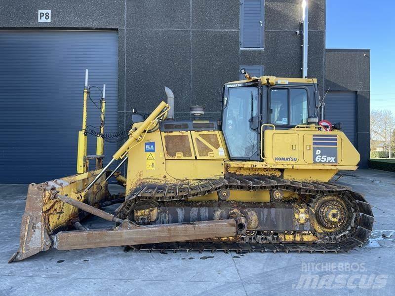 Komatsu D 65 PX - 18 بلدوزرات مجنزرة