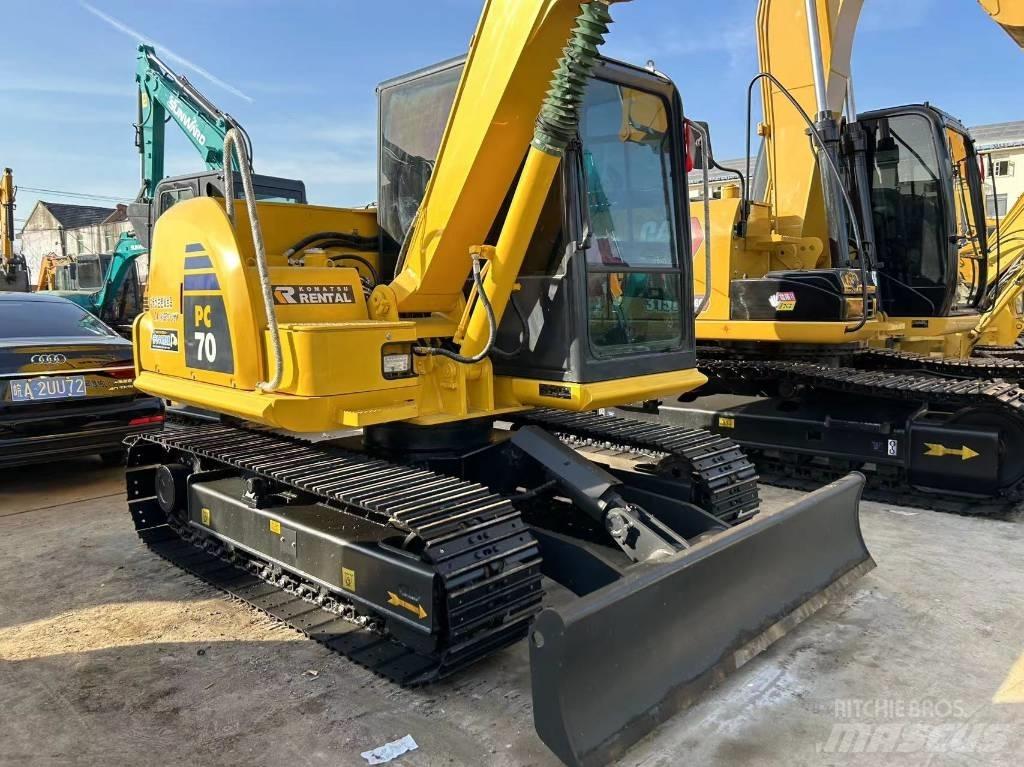 Komatsu PC 70 حفارات زحافة