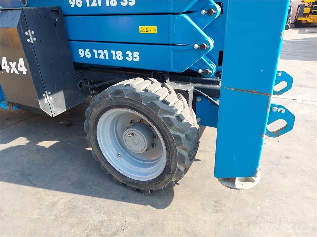 Genie GS4390 رافعات مقصية الشكل