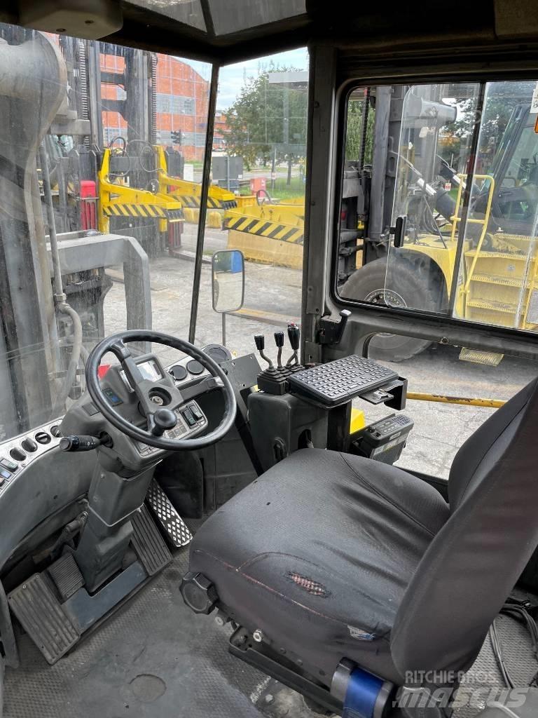 Kalmar DCD370-12 شاحنات الديزل