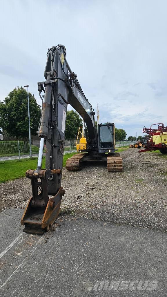 Volvo EC 210 C L حفارات زحافة