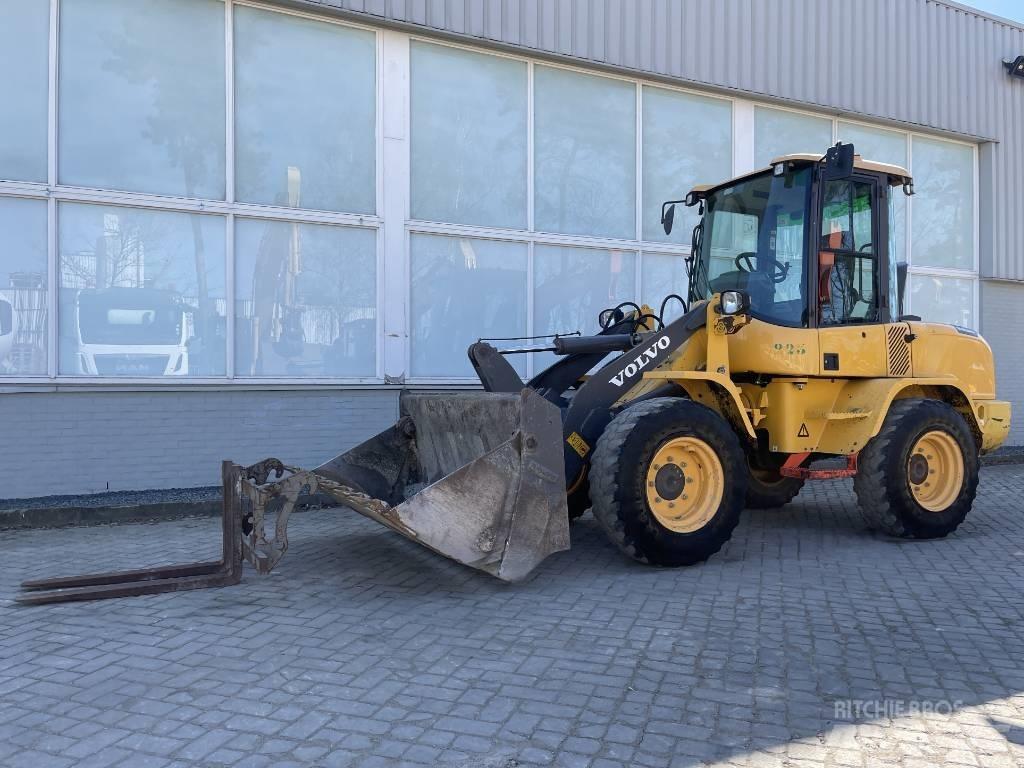 Volvo L 30 G     2018     CE لوادر بعجل
