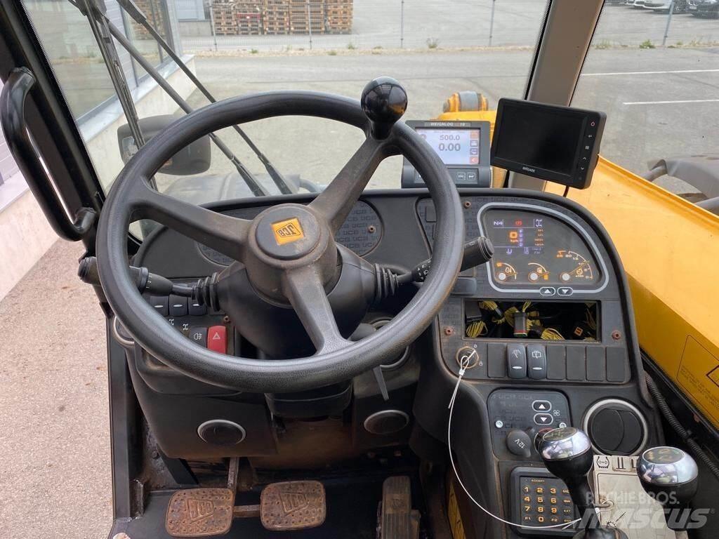 JCB 531-70 مناولات متداخلة
