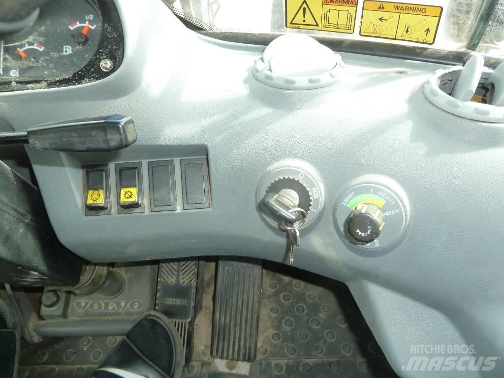 Volvo L 60 E لوادر بعجل