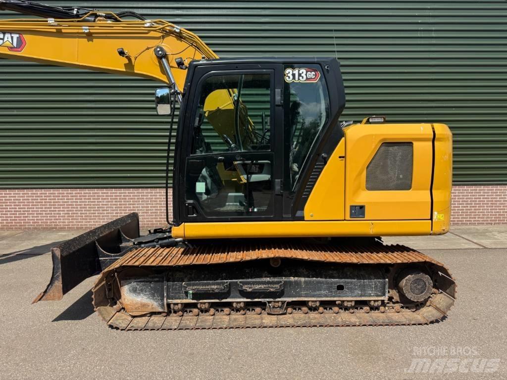 CAT 313GC حفارات زحافة