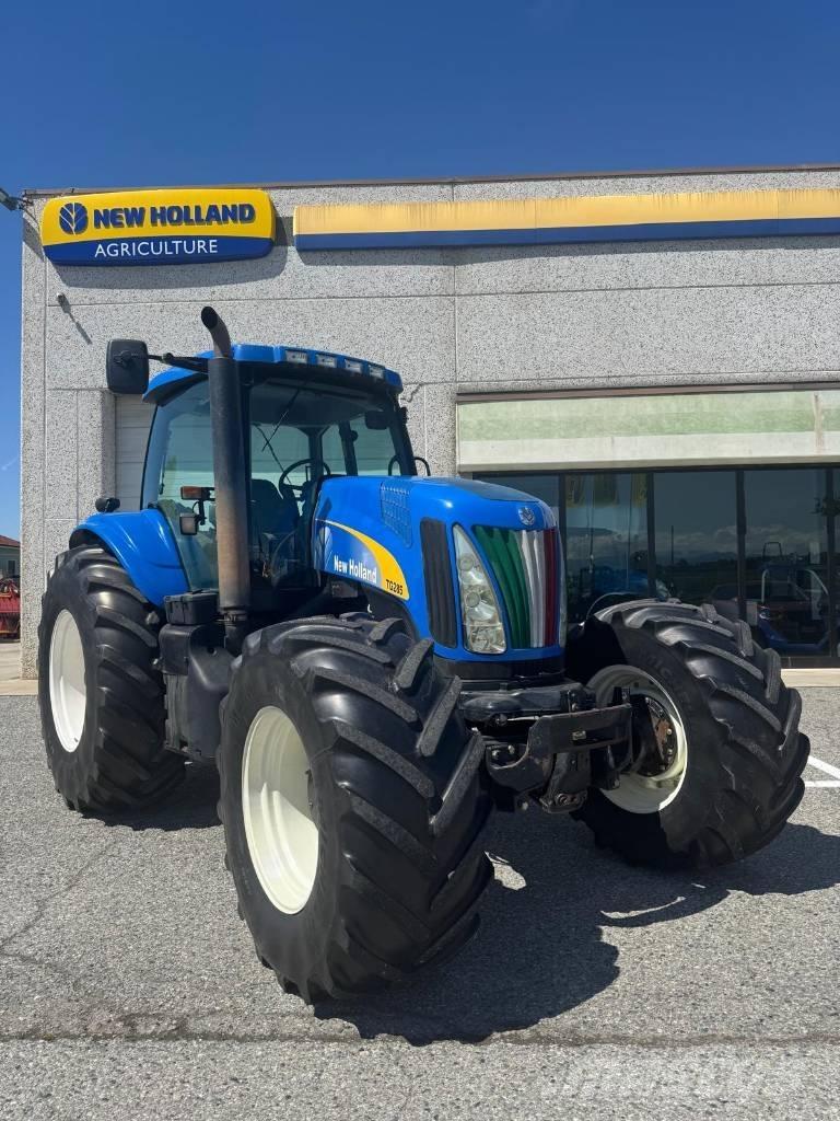 New Holland TG 285 الجرارات