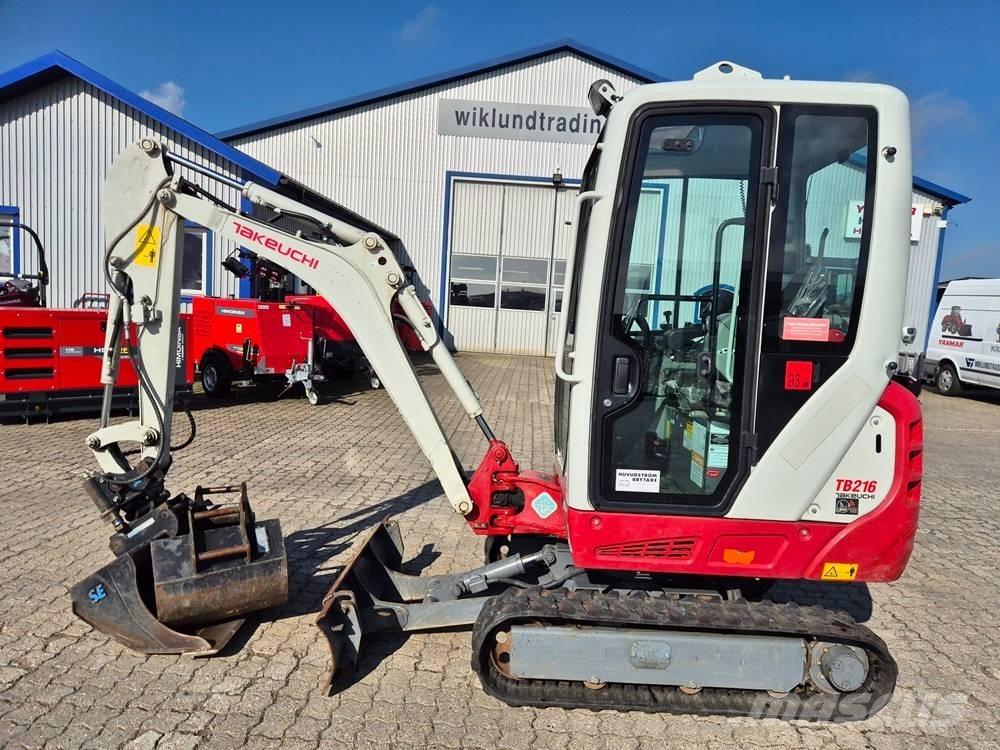 Takeuchi TB 216 حفارات صغيرة أقل من 7 طن (حفارات صغيرة)