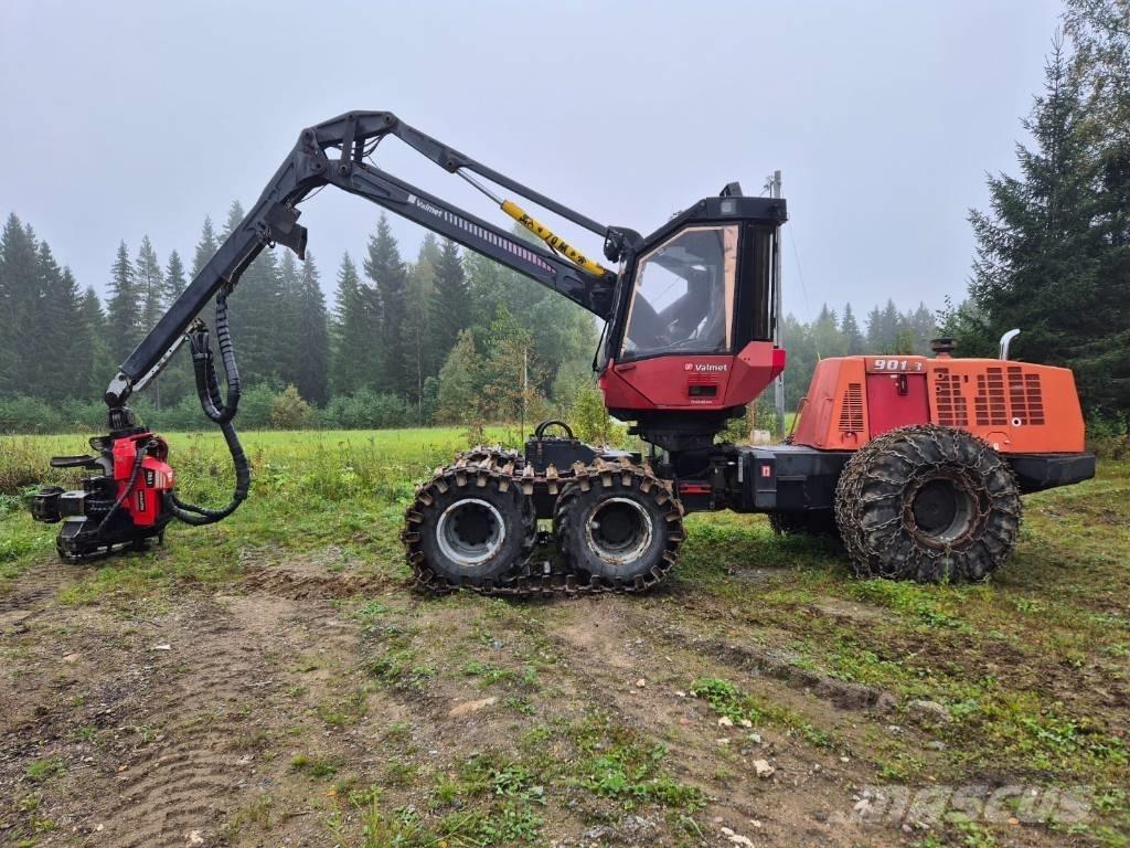 Valmet 901.3 حصادات