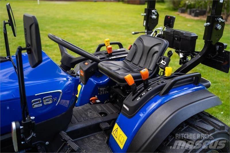Farmtrac 26 H 4WD جرارات مدمجة