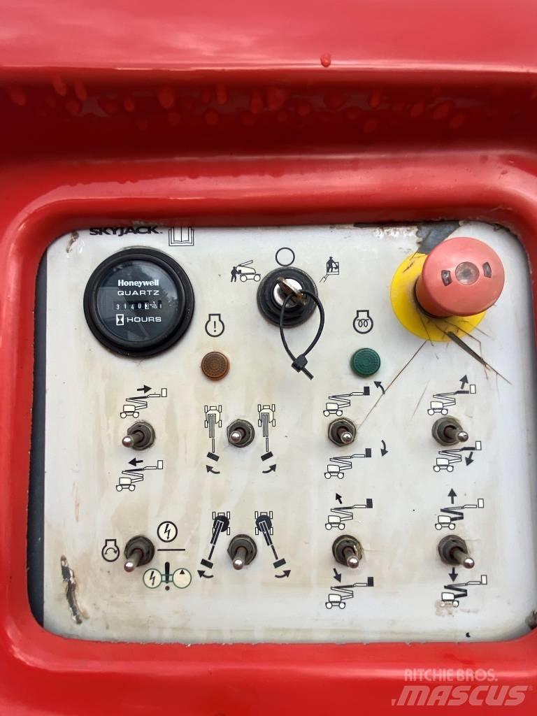 SkyJack SJ 63 AJ رافعات سلة مفصلية