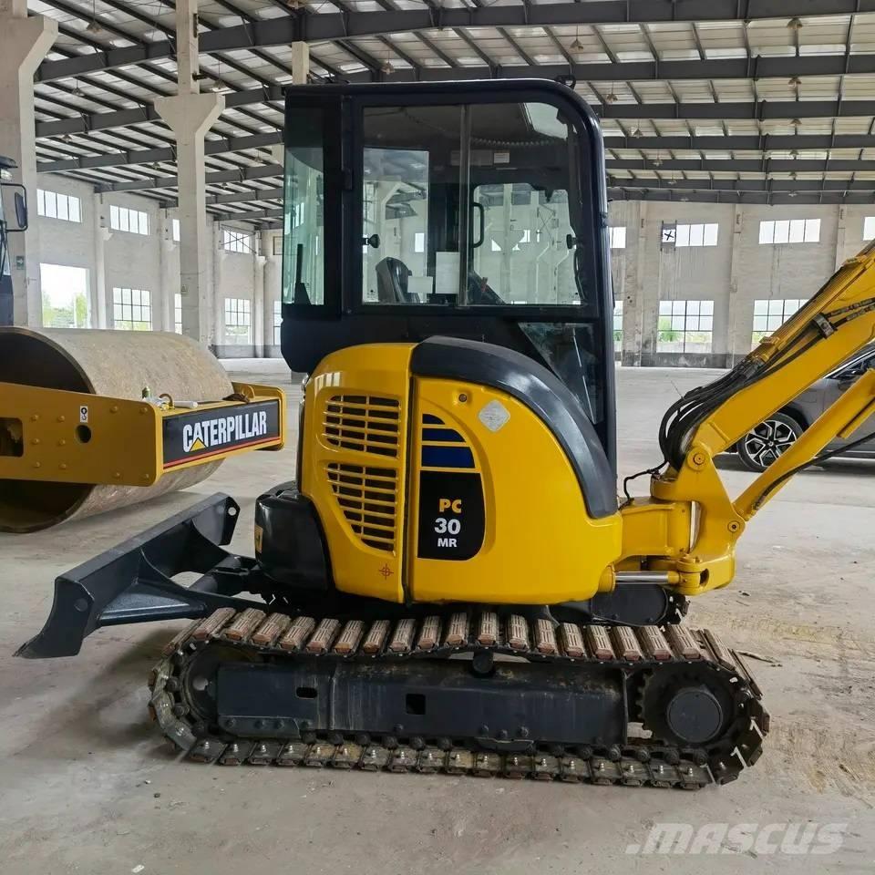 Komatsu PC 30 MR-3 حفارات صغيرة أقل من 7 طن (حفارات صغيرة)