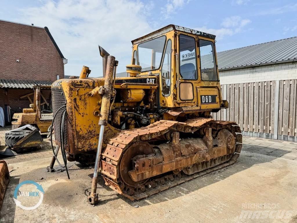 CAT D6D بلدوزرات مجنزرة