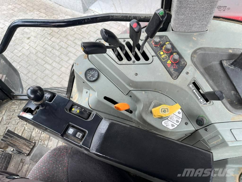 Massey Ferguson 8250 الجرارات