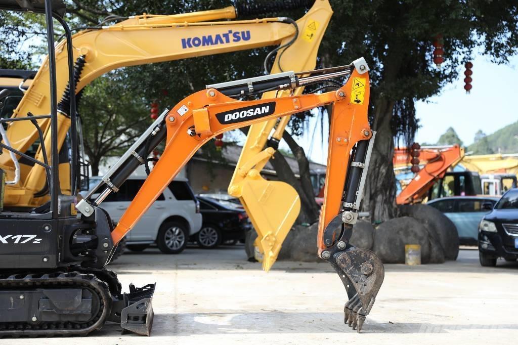 Doosan DX 17 حفارات زحافة