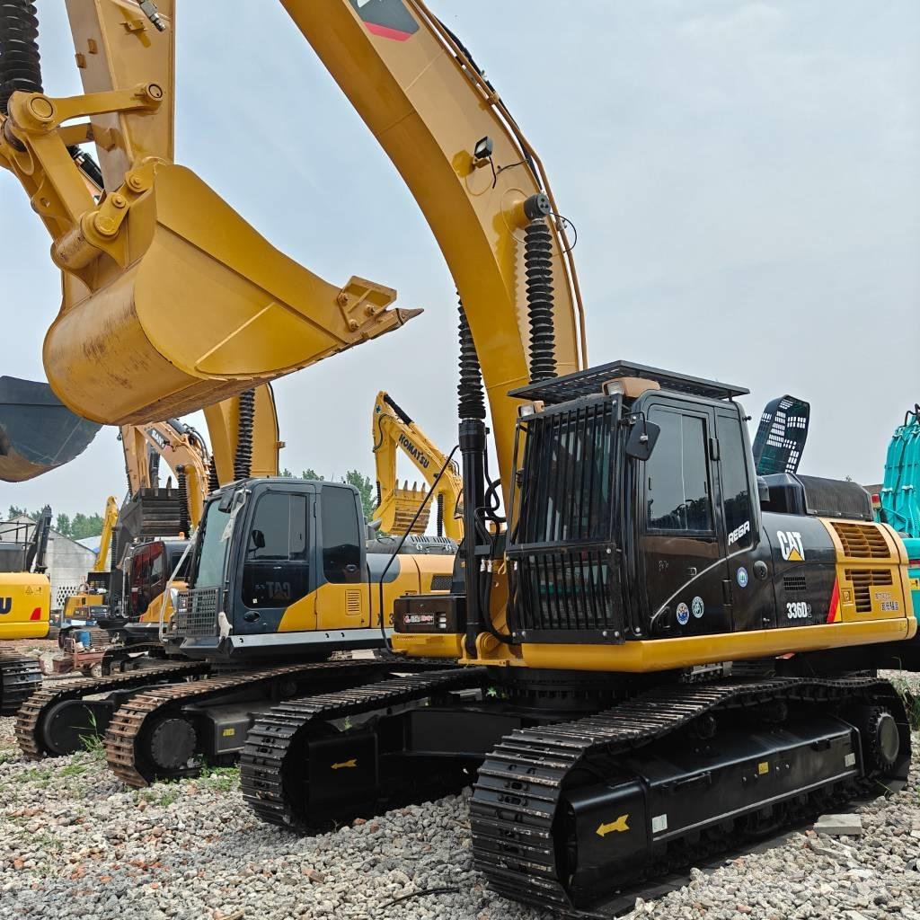 CAT 336 D2 حفارات زحافة